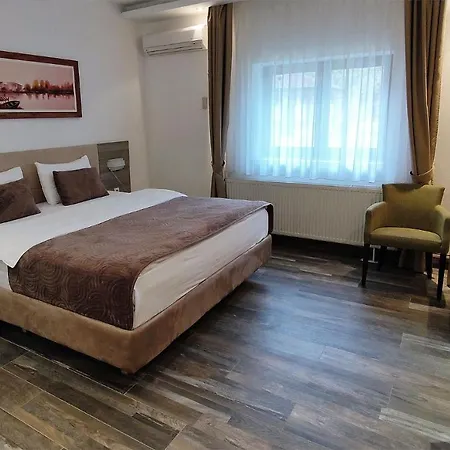 Tourist Ribarsko Ostrvo 4*