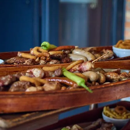 Hotel Tourist Ribarsko Ostrvo 4*