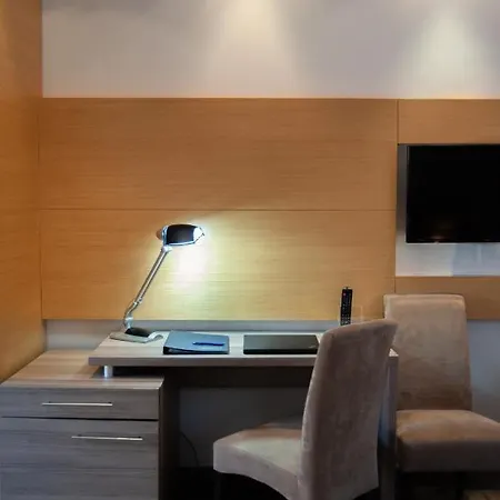 Tourist Ribarsko Ostrvo Hotel 4*