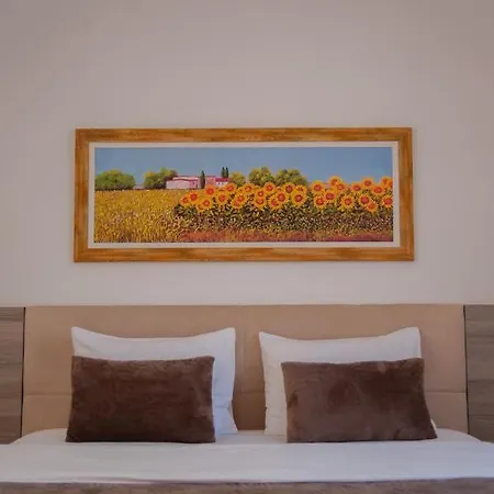 Tourist Ribarsko Ostrvo Hotel 4*