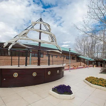 Tourist Ribarsko Ostrvo 4* Novi Sad